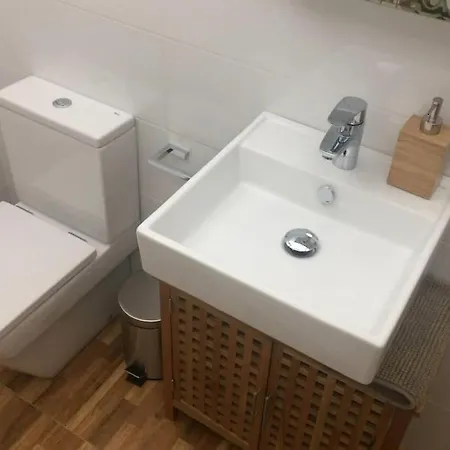 Girona's Ground Floor At The Price! Perfect Familiy Holidays Apartment *