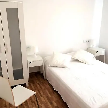 Girona's Ground Floor At The Price! Perfect Familiy Holidays Apartment Girona